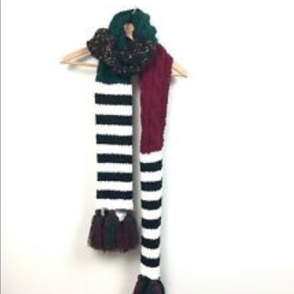 🆕New with tags FREE PEOPLE NOVA TASSEL SCARF - Picture 2 of 9